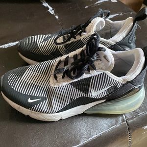 Boys Nike sneakers size 3.5 good condition. Used